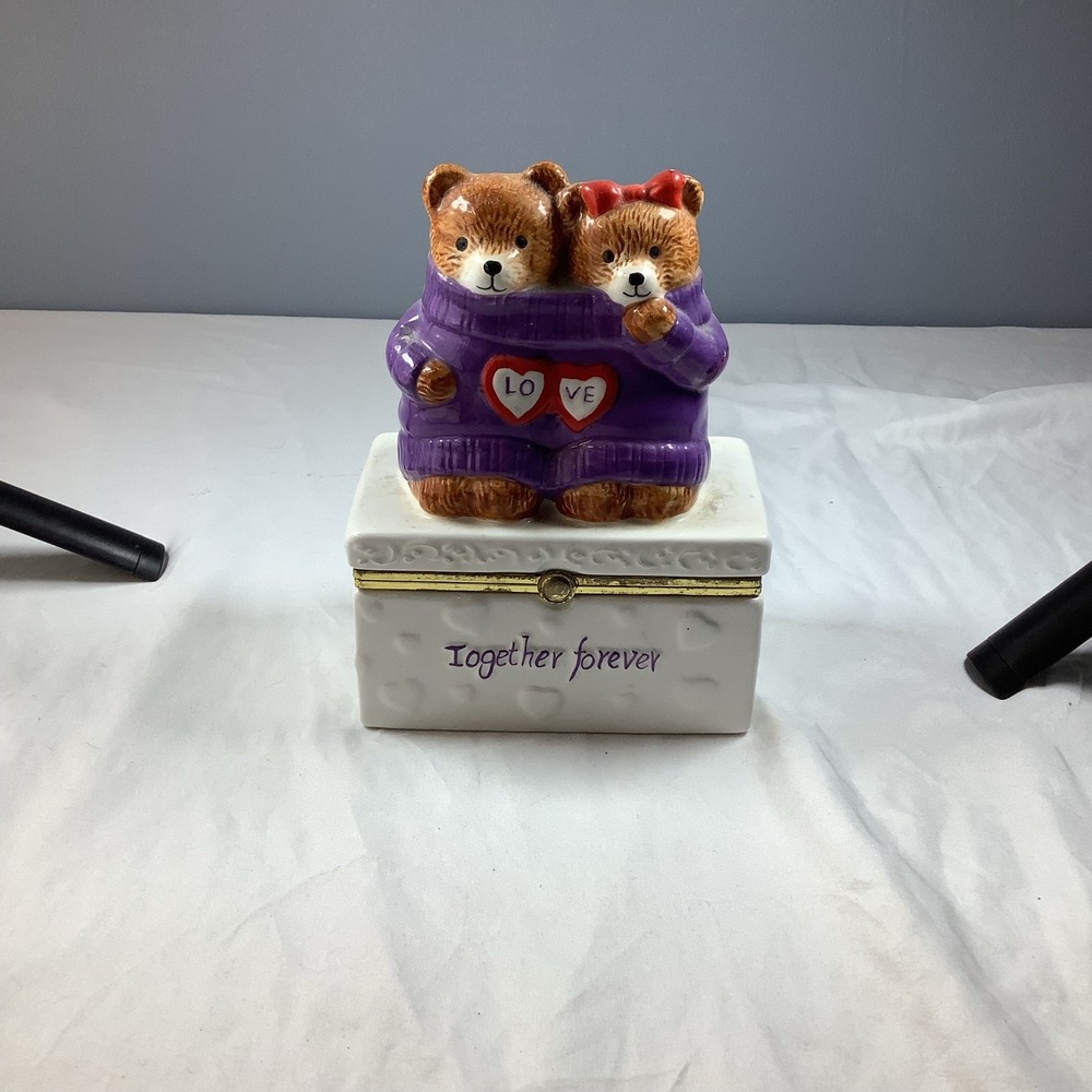 Houston Harvest Ceramic Two‎ Bears Trinket Box